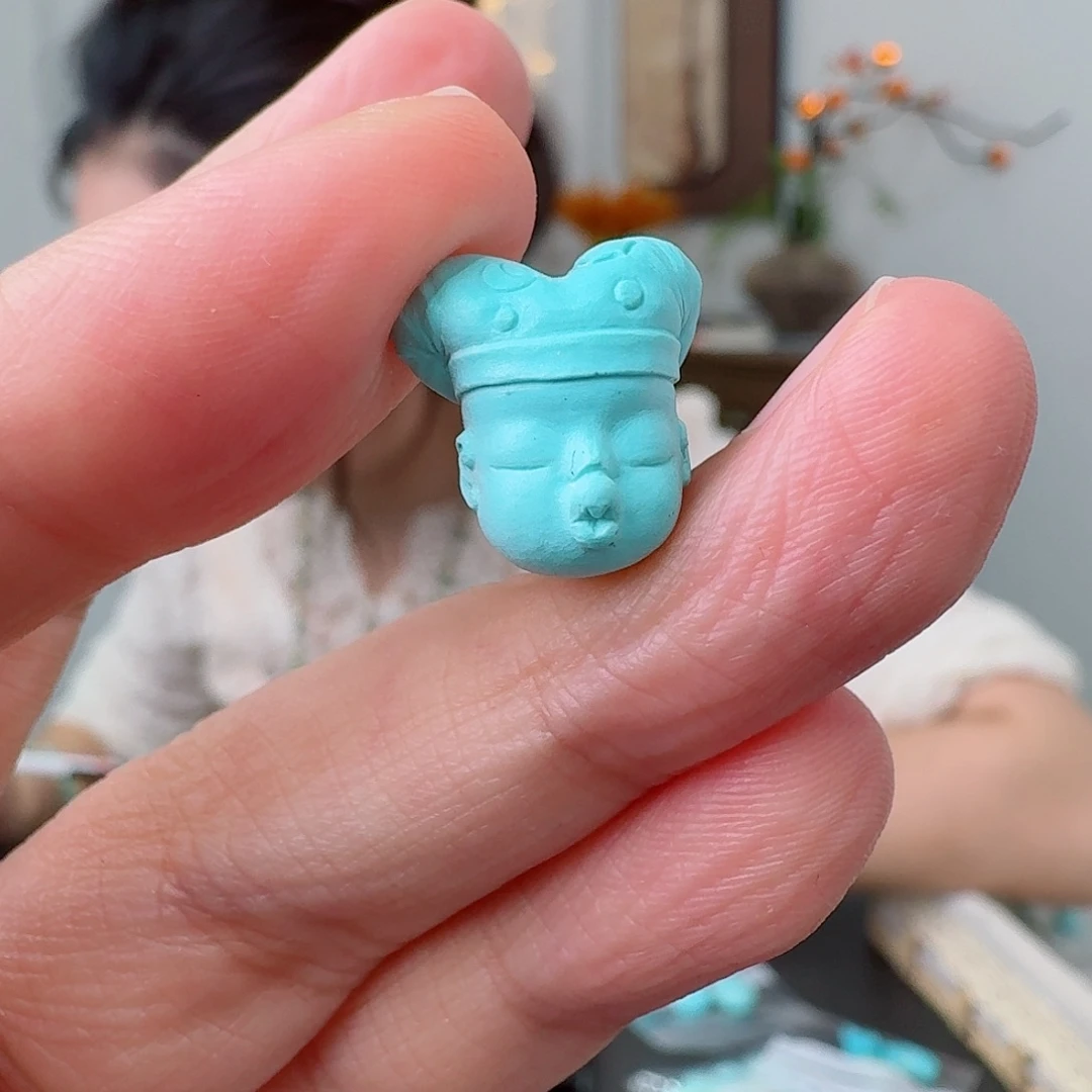 绿松石未镶嵌珠宝奇石