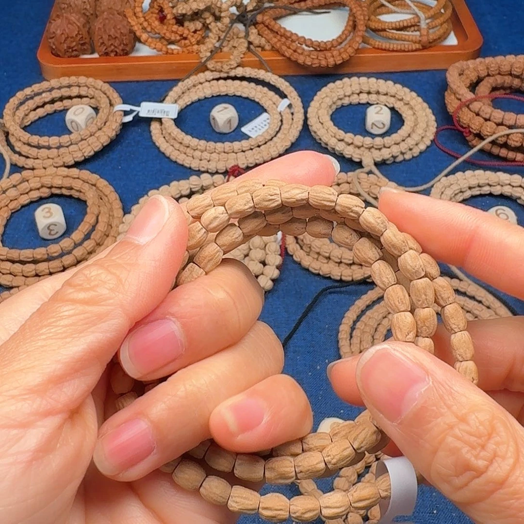 柏香籽/百香籽吊坠冉*