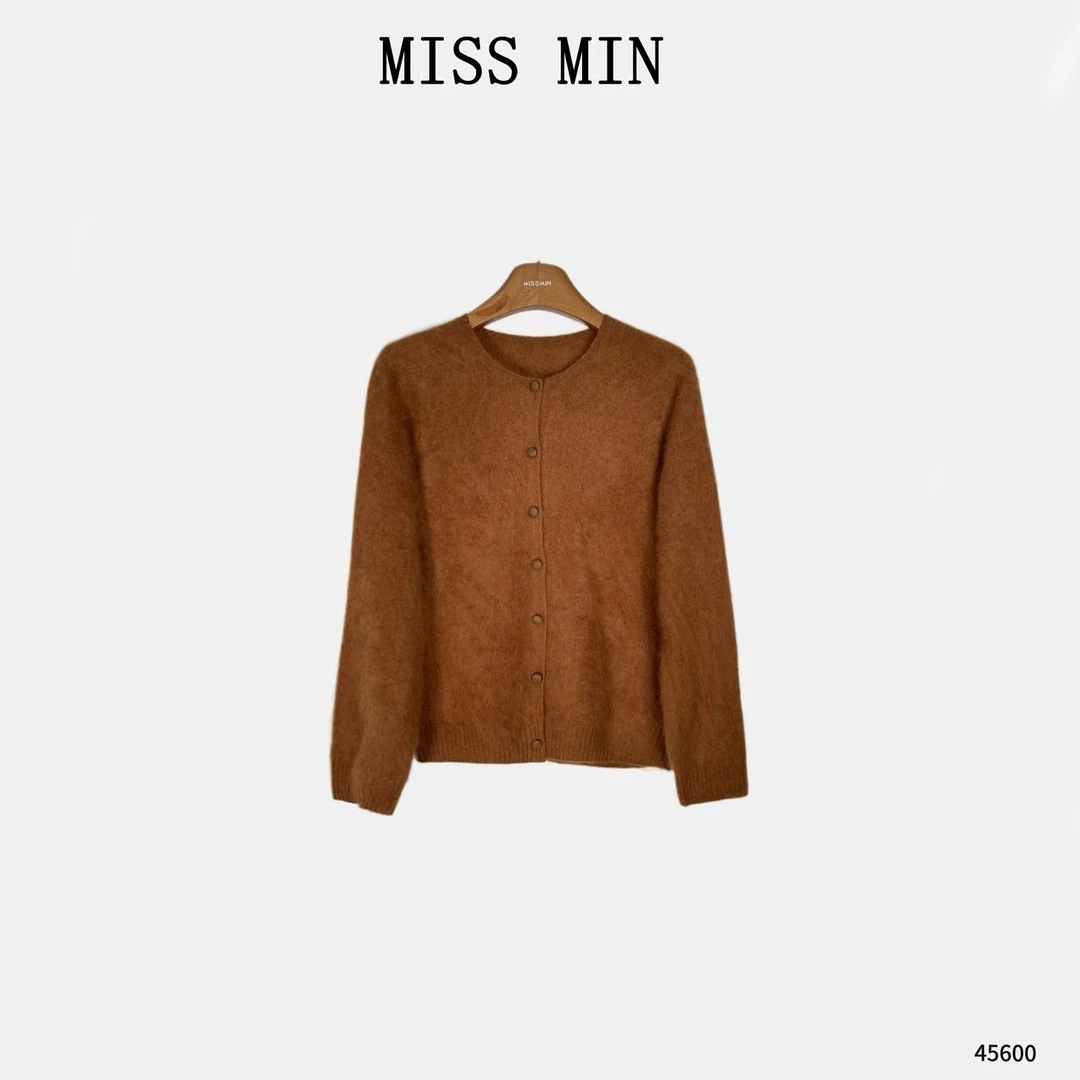 MISS MIN【暖棕】时髦圆领无缝一体拉毛微奢显瘦百搭针织衫 45600