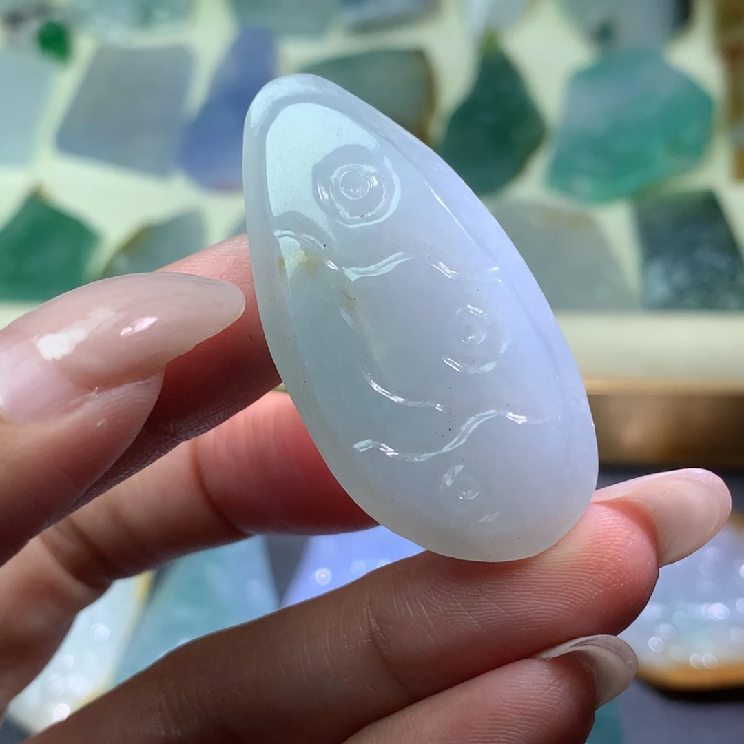 翡翠未镶嵌颈饰翡翠