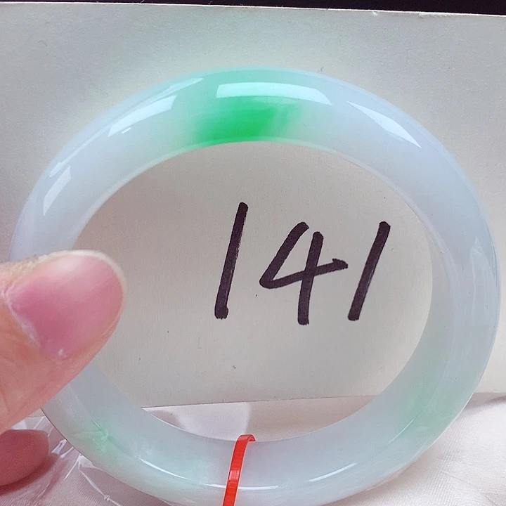 翡翠未镶嵌手镯翡翠