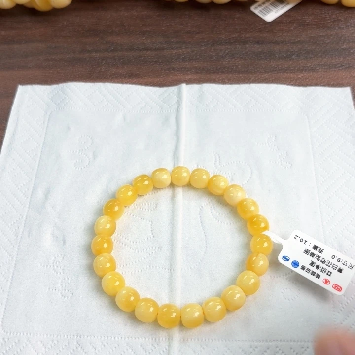 未镶嵌琥珀裸石011多样性发其一