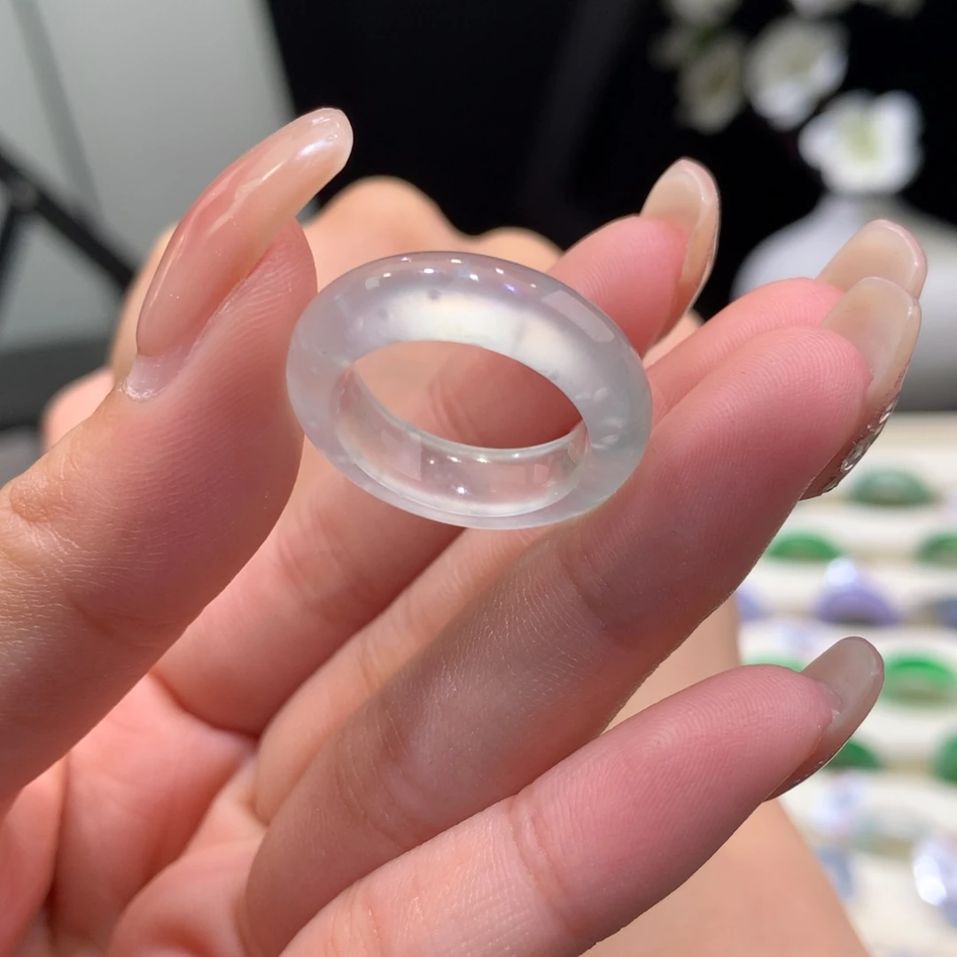 翡翠未镶嵌戒指翡翠