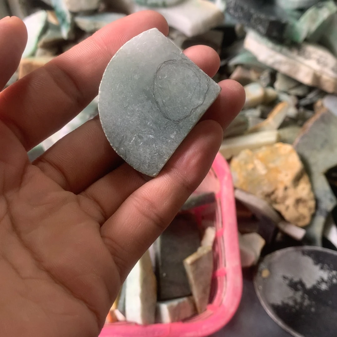 翡翠未镶嵌颈饰天然翡翠