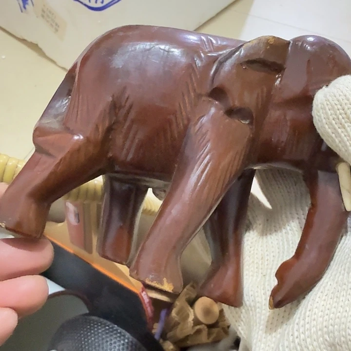 用***8扇子dhhddhdhdgdgdggd