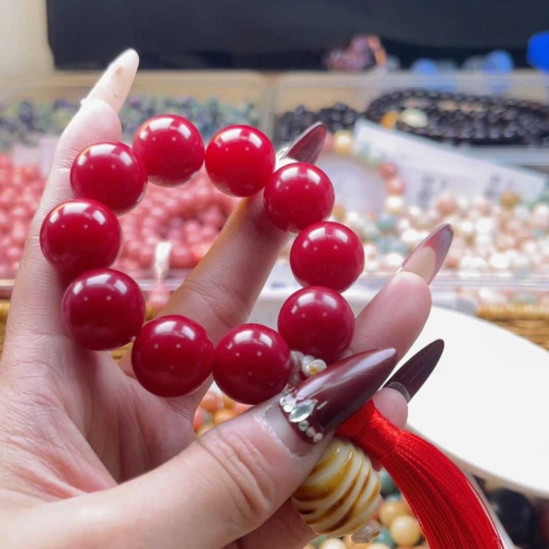 白玉菩提吊坠q18mm22颗。朱砂供大果