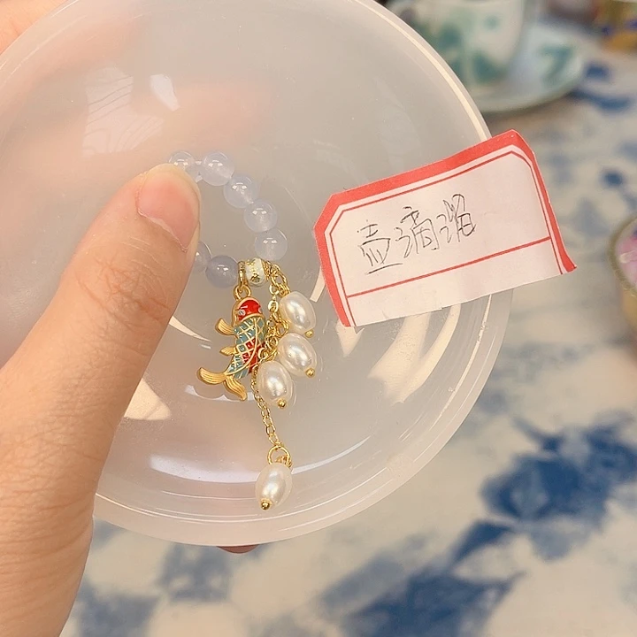 瓷片The first thing