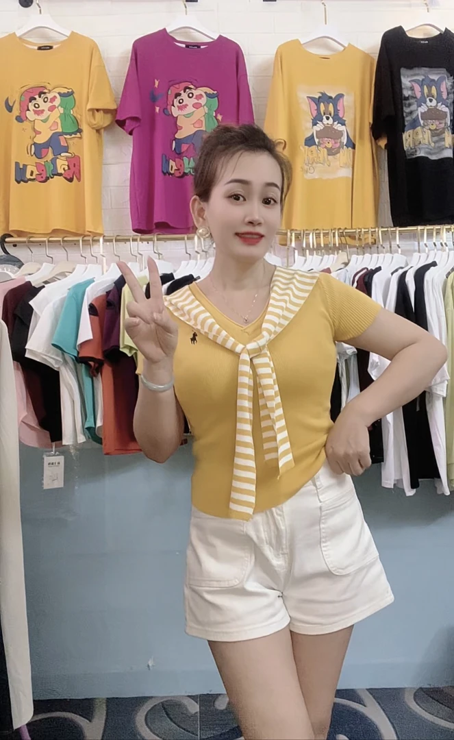 夏季短袖INS风女V领毛针织衫条纹拼接薄雾少女风