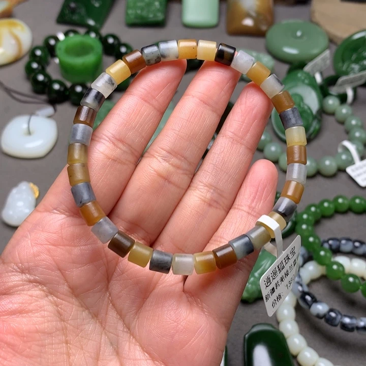 和田玉未镶嵌手串