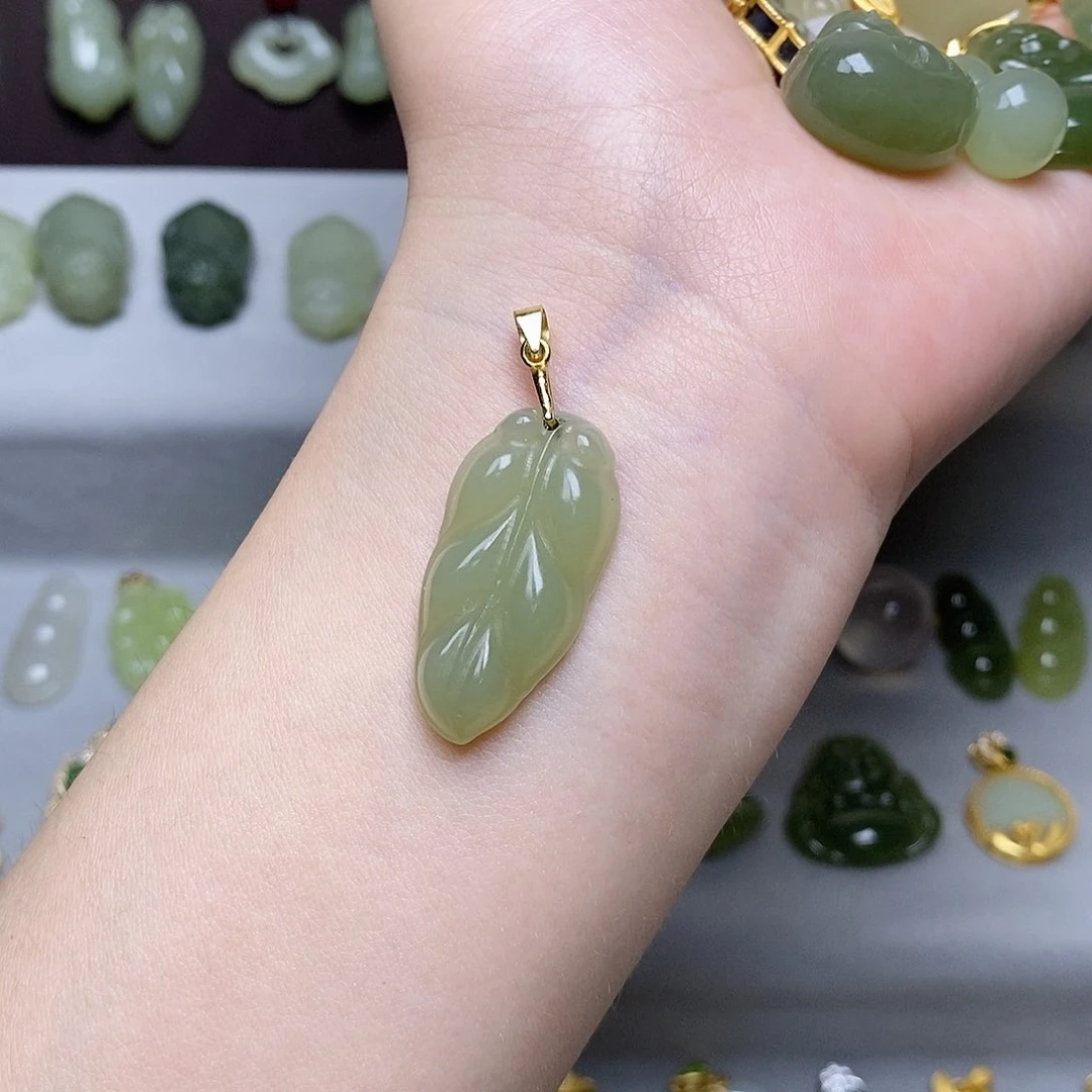 和田玉银S925镶嵌颈饰