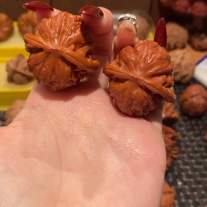 文玩核桃吊坠野狼34