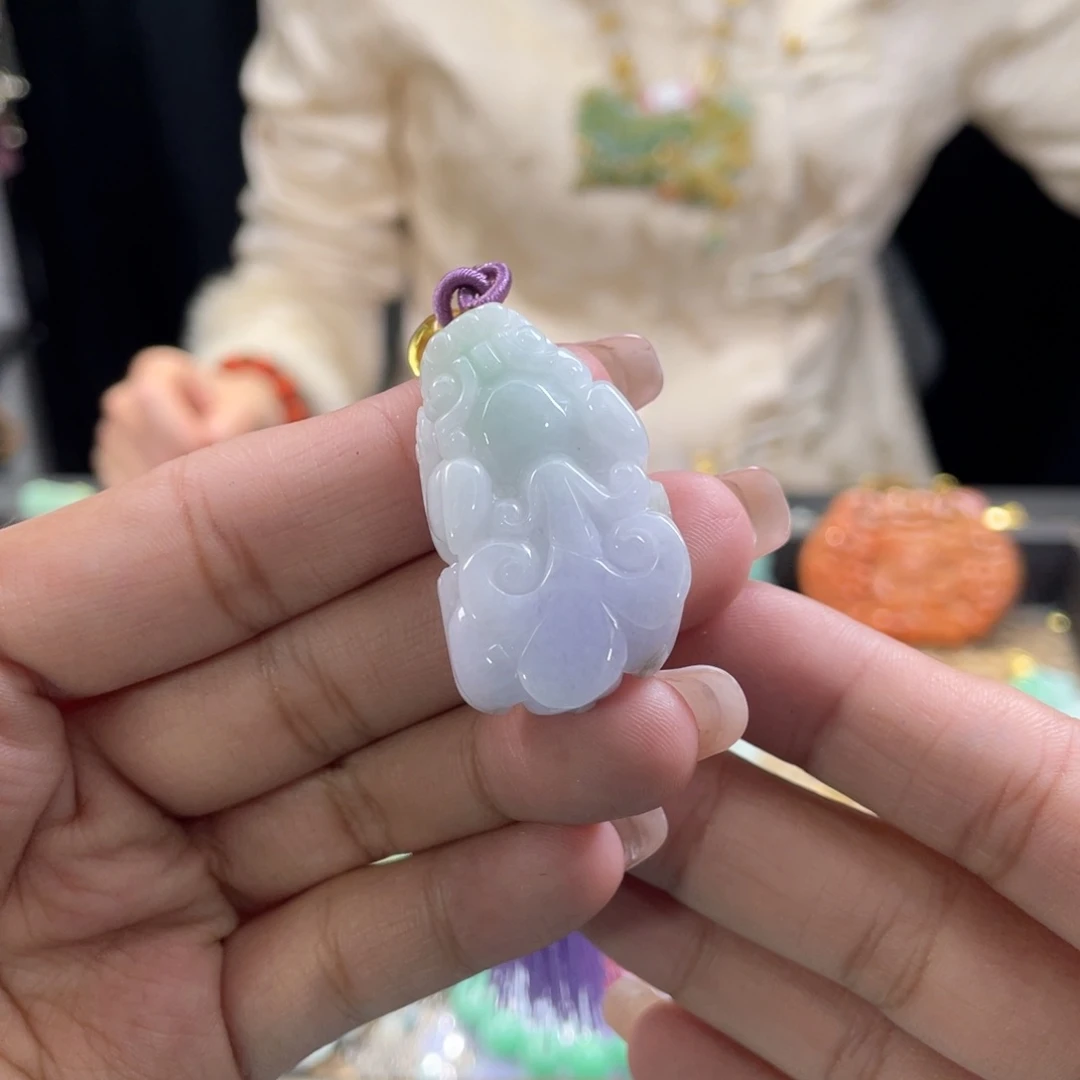 翡翠颈饰未镶嵌代编织