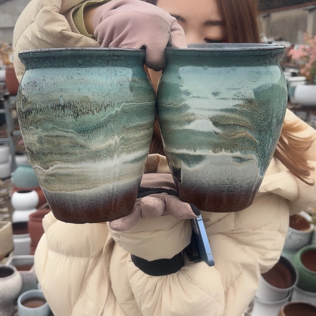 口径14高18两个山水画