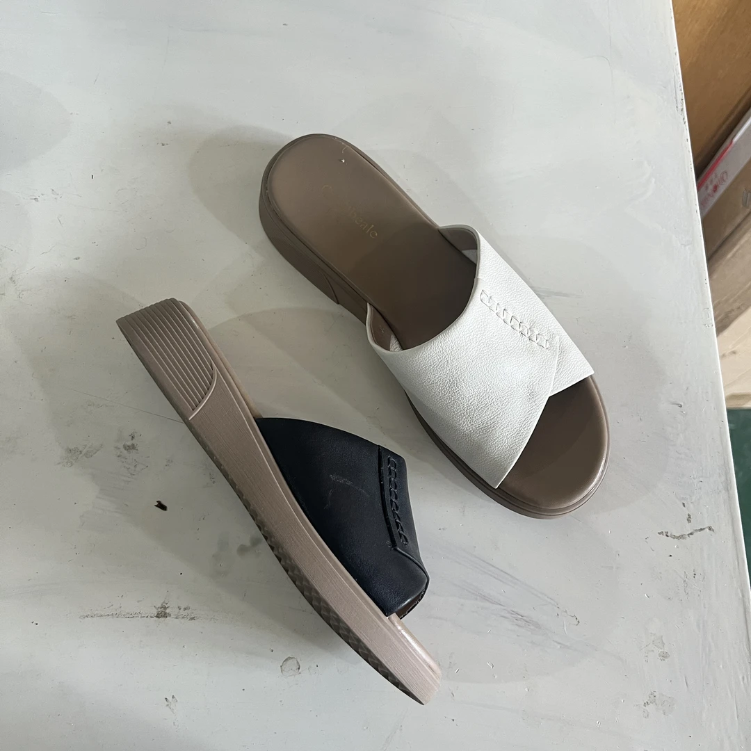 33121040597凉拖鞋C114