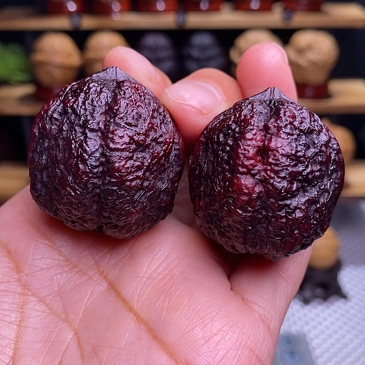 文玩核桃吊坠饕餮35