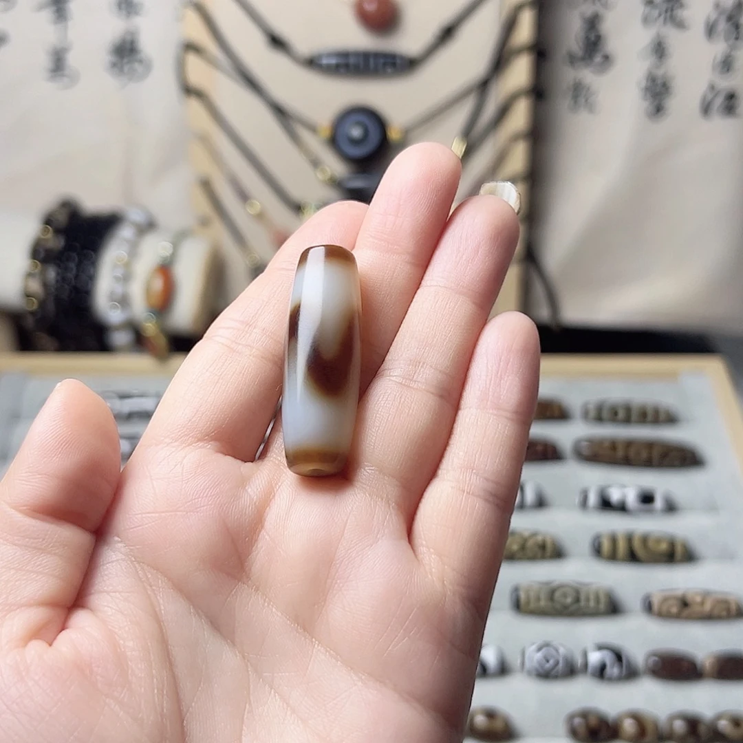 玛瑙/玉髓颈饰合金曾****?