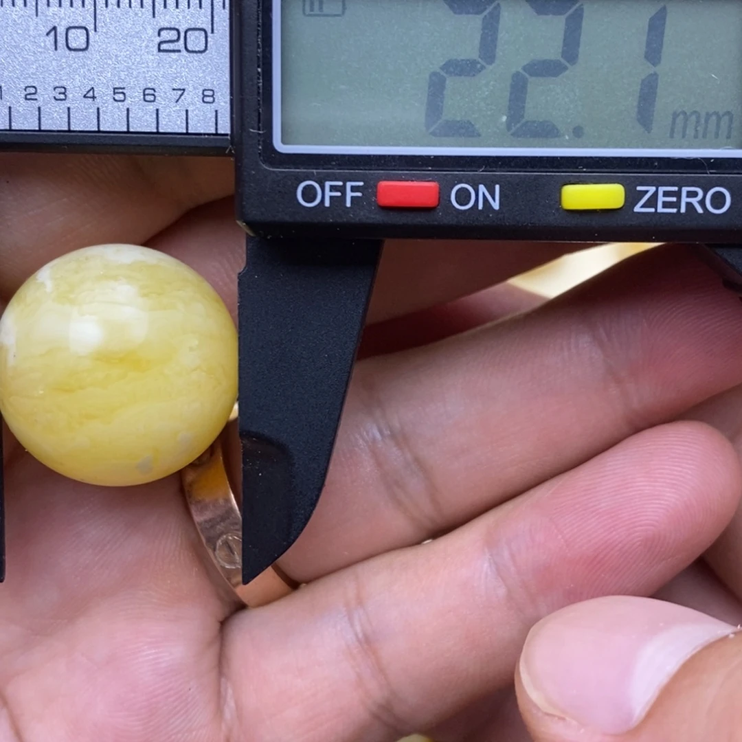 未镶嵌蜜蜡裸石22.1瑕疵圆珠默认直发