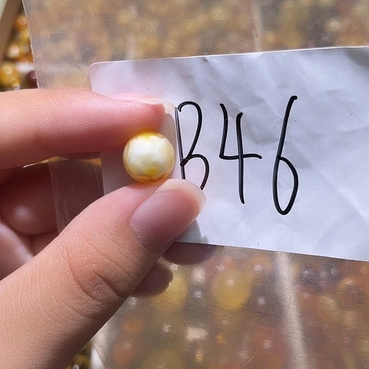 未镶嵌琥珀裸石10.6福利