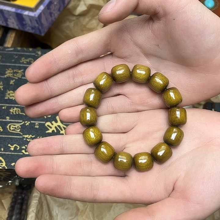 大叶紫檀（黑酸枝木类）