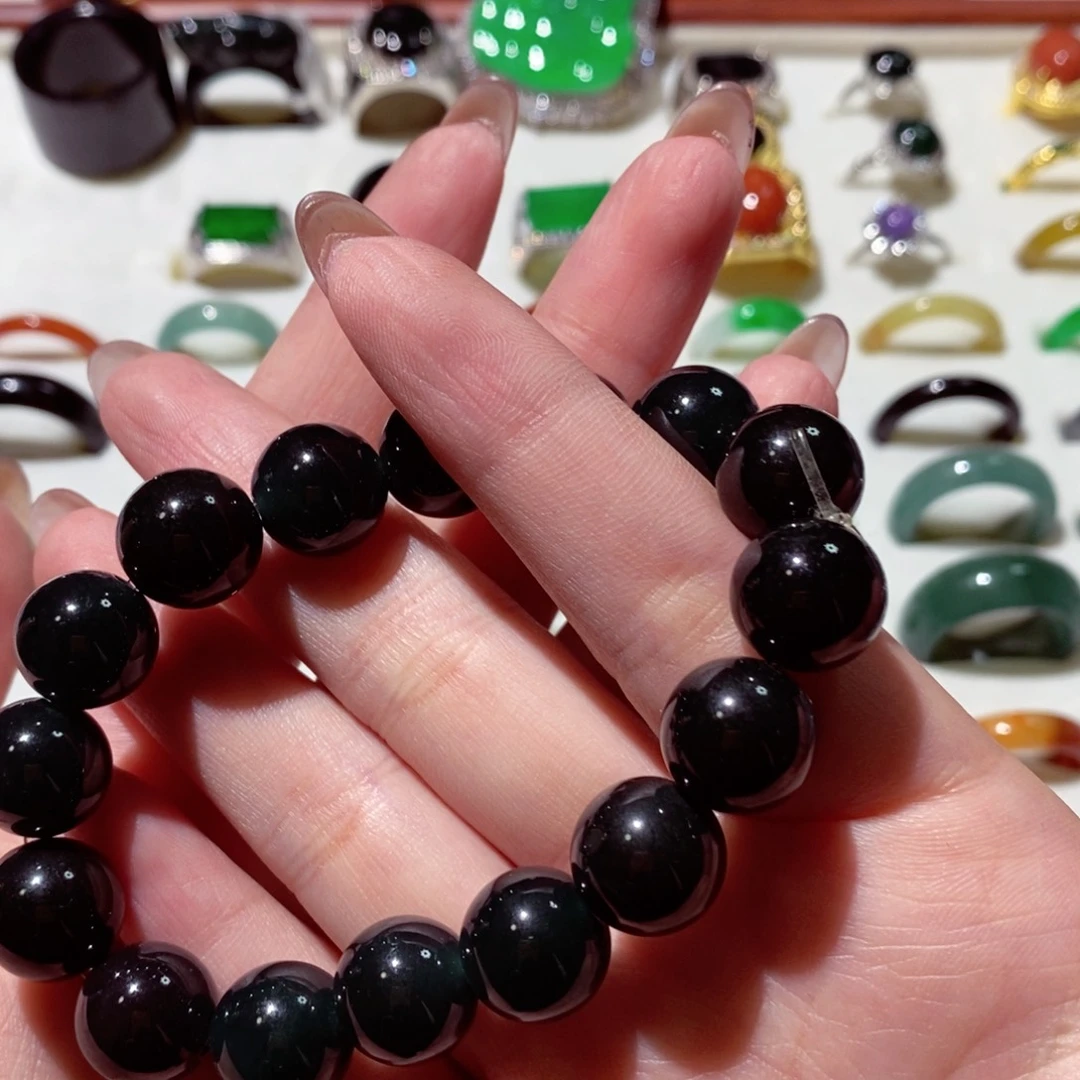 翡翠挂件未镶嵌一物一证先检后发