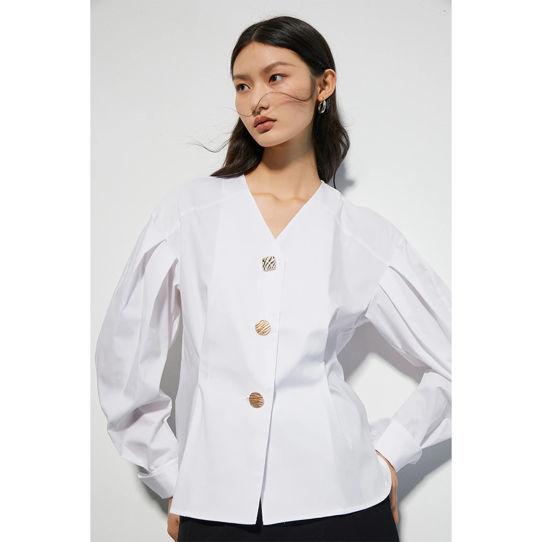 【籽言专属】V领衬衫女秋季简约灯笼袖设计感小众通勤气质衬衣