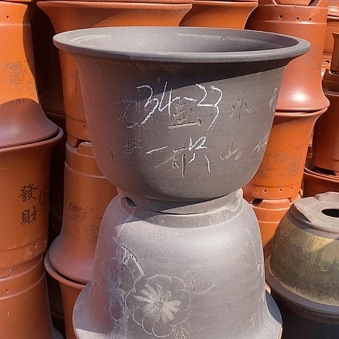 紫砂中国宜兴紫砂花盆，