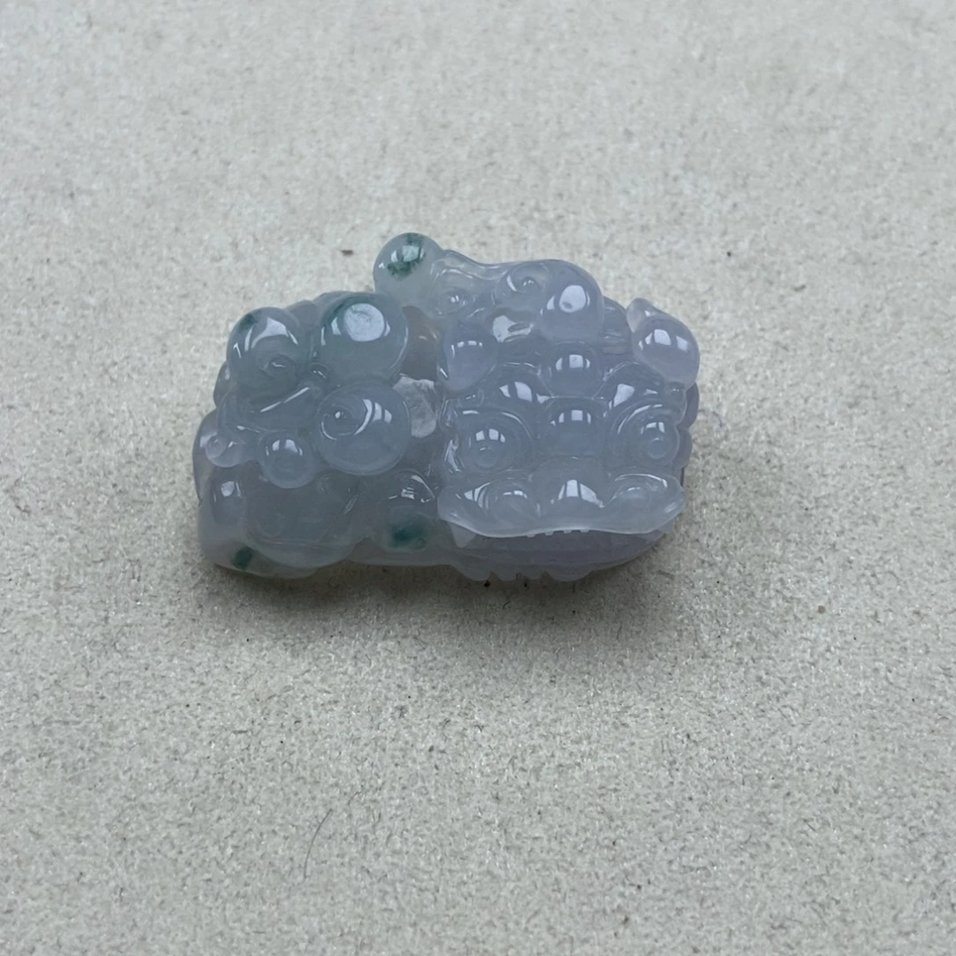 翡翠未镶嵌颈饰霸王貔貅吊坠