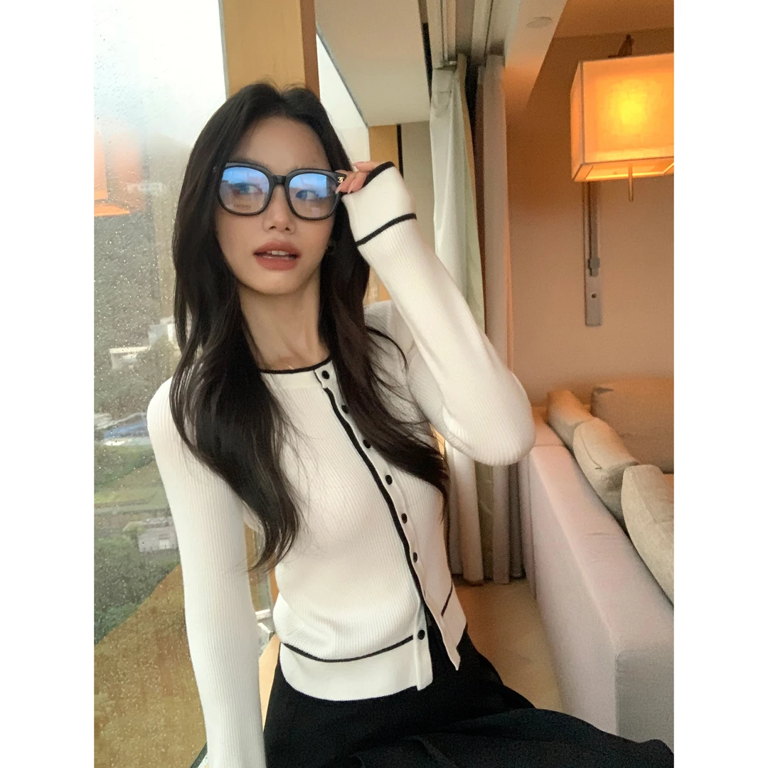 pusumede 朦胧月光 小香风气质女拼色设计感修身长袖圆领针织开衫