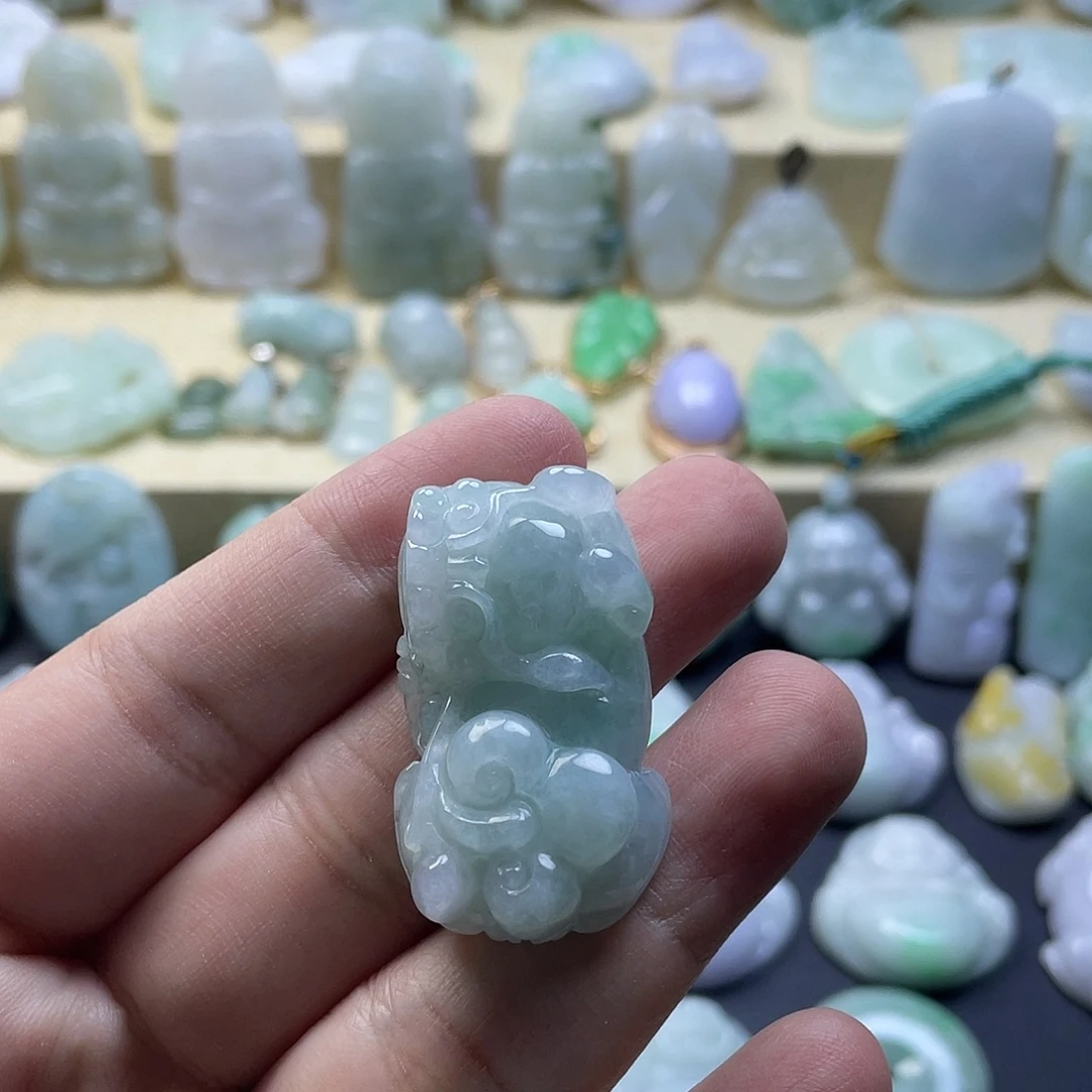 翡翠未镶嵌颈饰纯天然翡翠