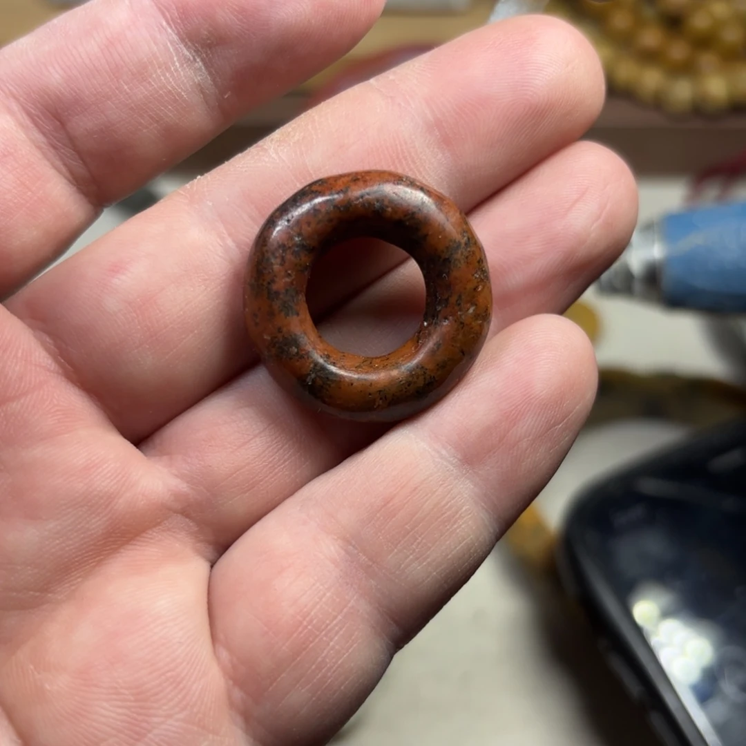 岫岩河磨玉（透闪石质玉）颈饰未镶嵌画****界