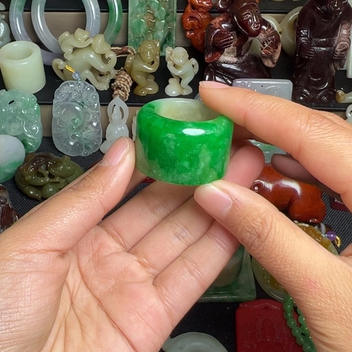 吊坠滴血莲花菩提