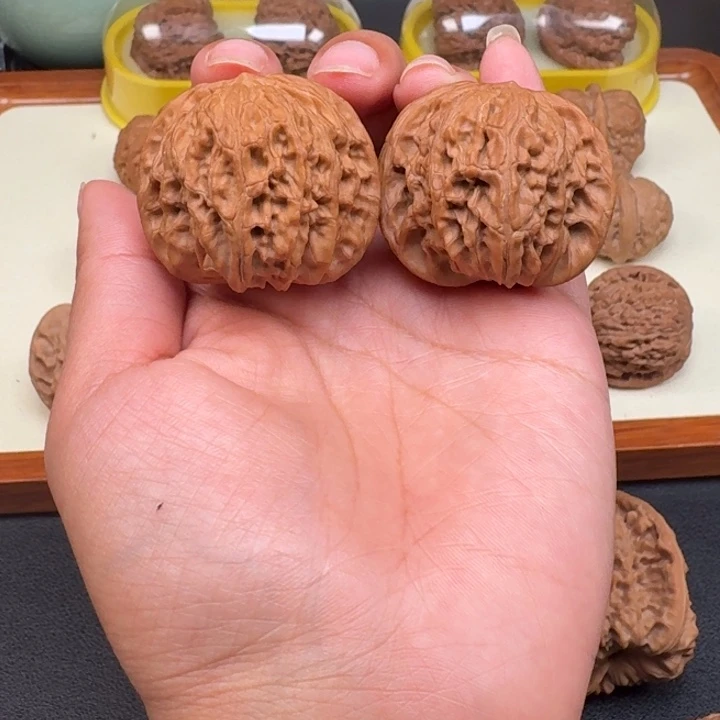 文玩核桃把件全品磨盘40