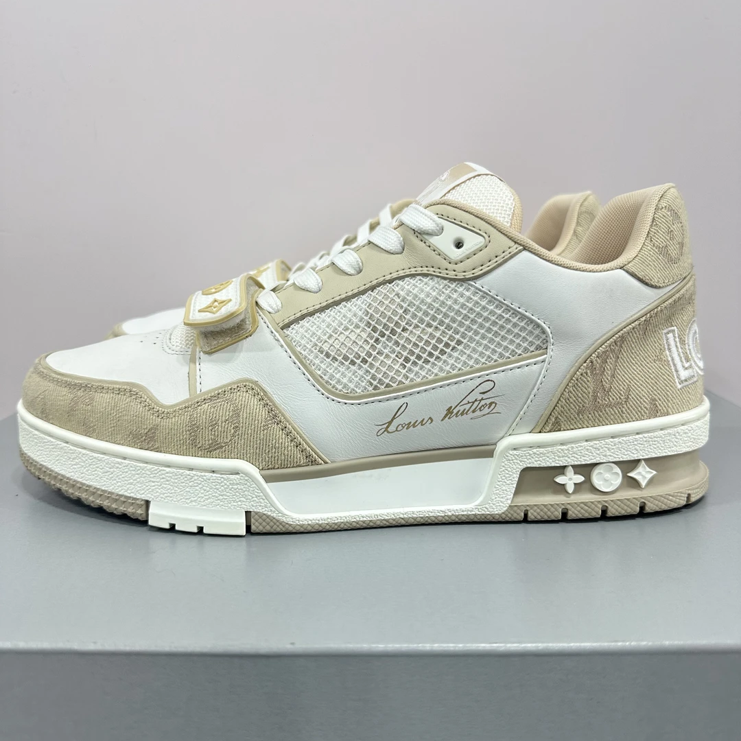 99新 LouisVuitton/路易威登 40码 trainer 卡其色魔术贴 板鞋