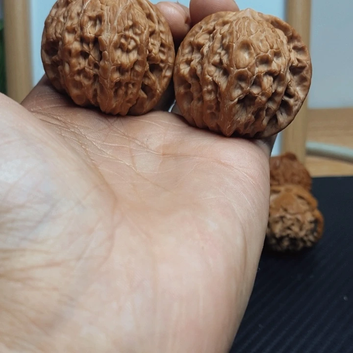 小***胖大叶紫檀（黑酸枝木类）磨盘
