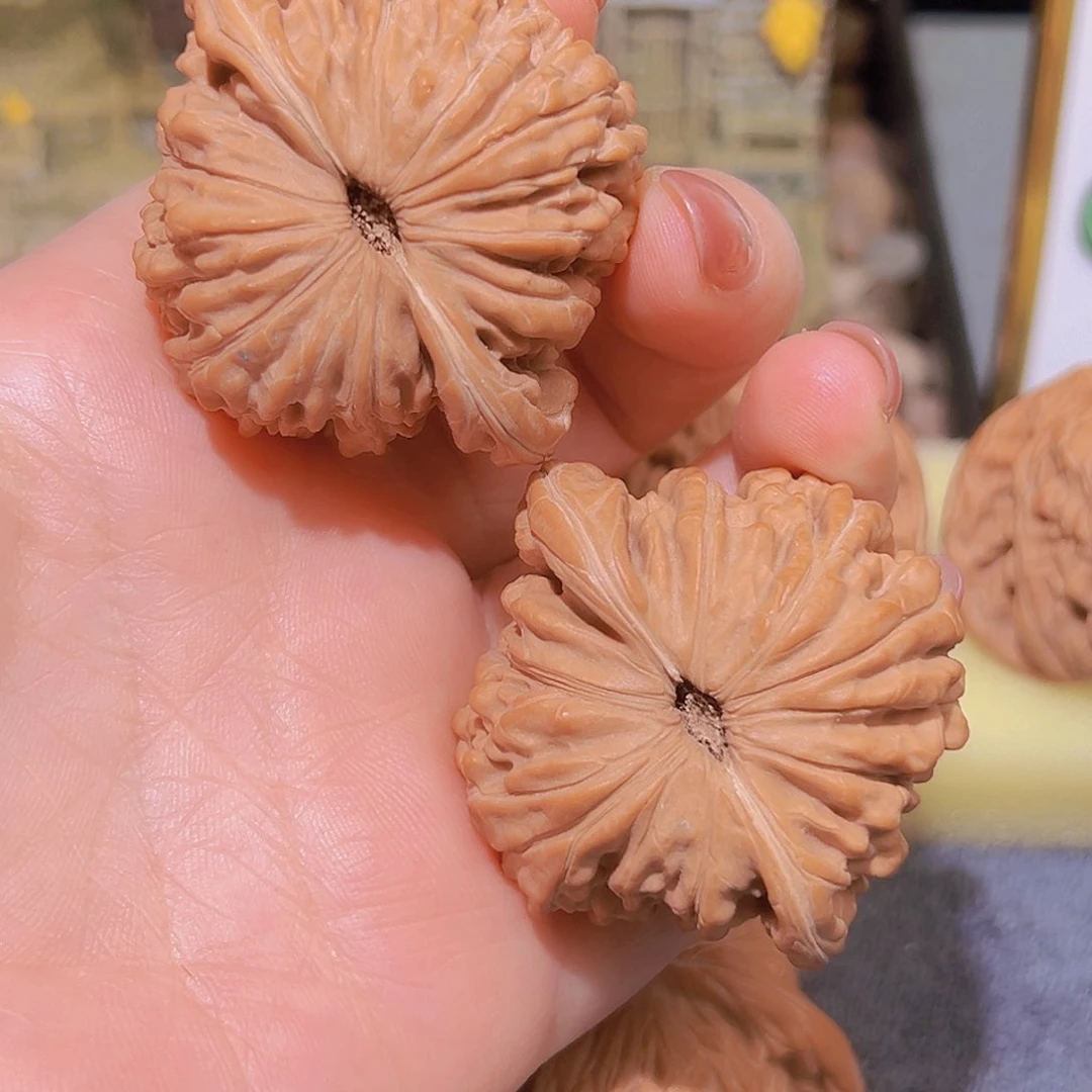 文玩核桃吊坠汉高楼45