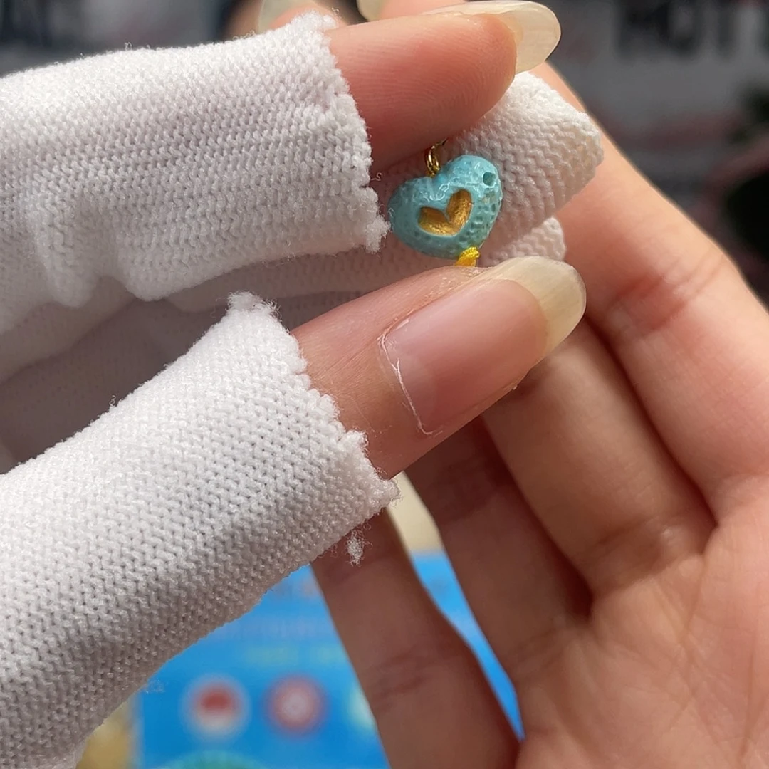 绿松石未镶嵌挂件