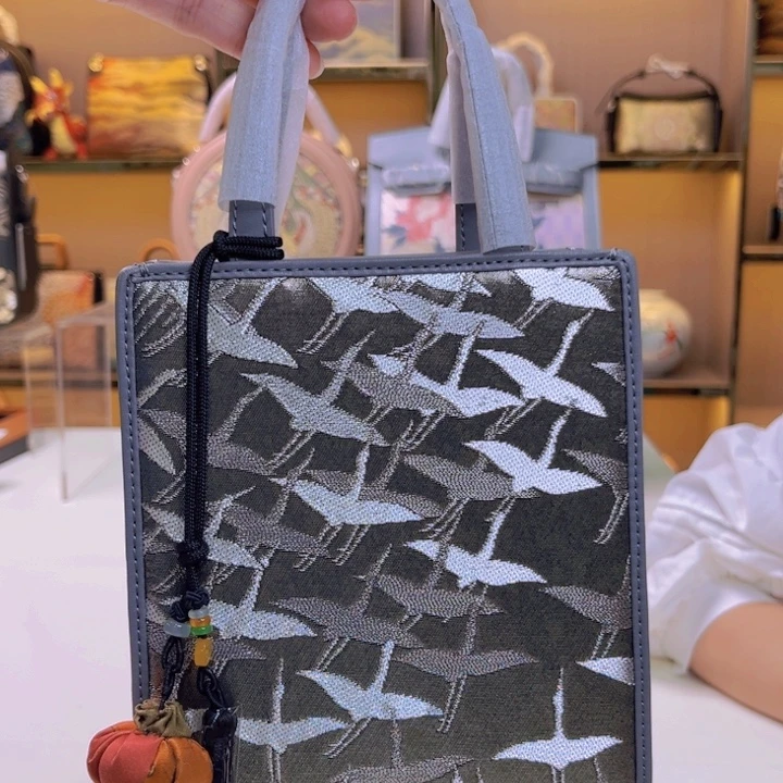 织绣高定浮力大漏