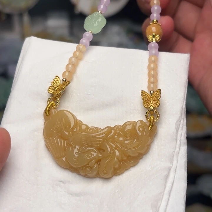 翡翠未镶嵌颈饰吊坠