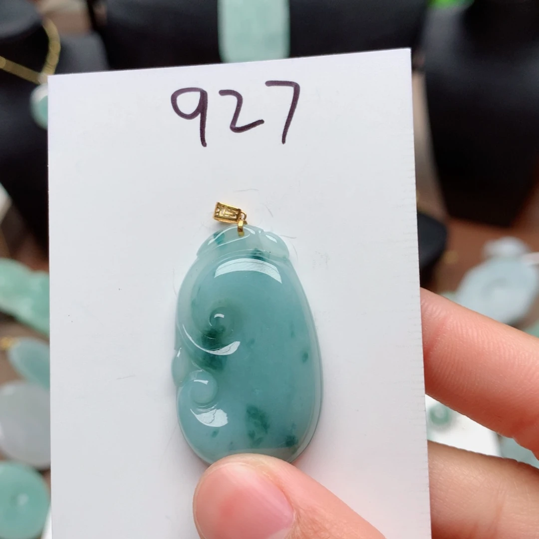 翡翠颈饰18K金镶嵌爱吊坠