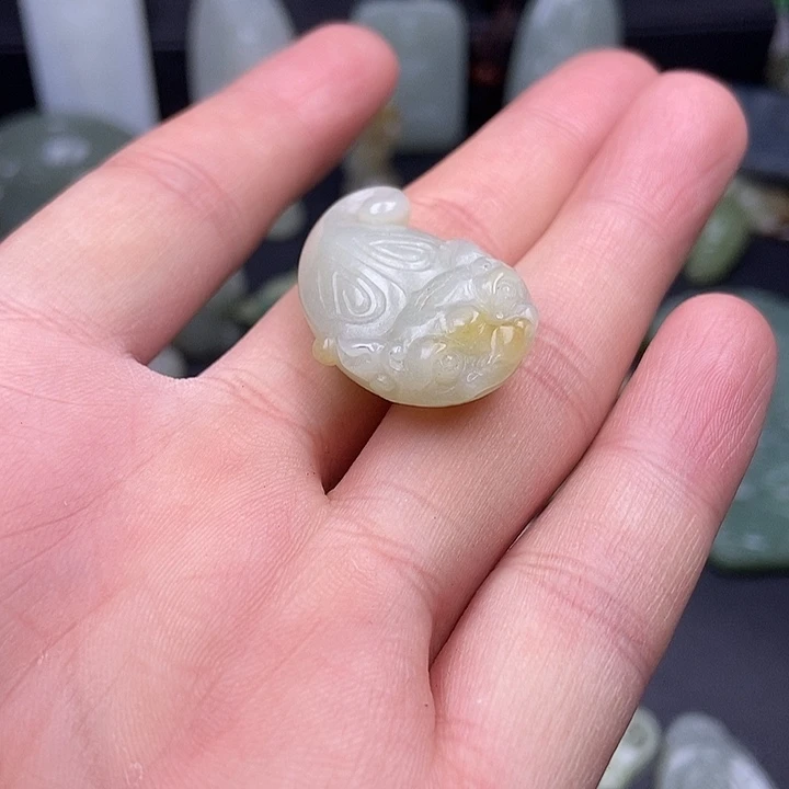 未镶嵌和田玉挂件