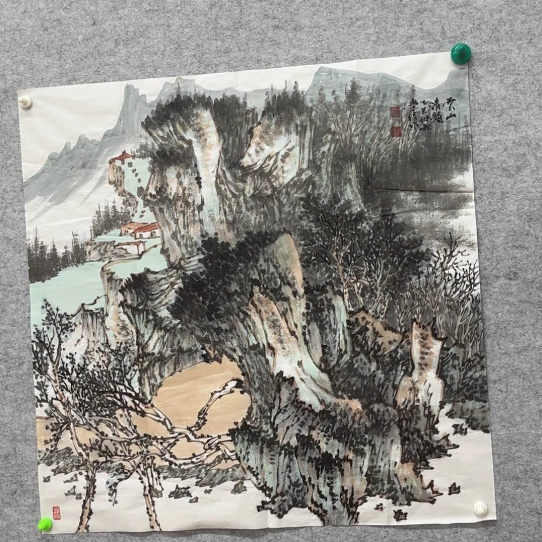 国画花鸟的翅膀和翅膀都被