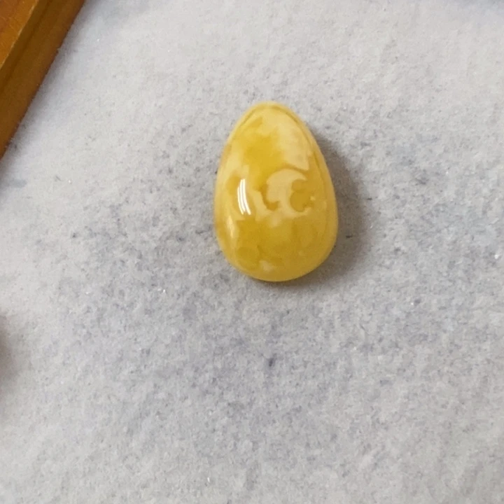 蜜蜡裸石未镶嵌吊坠