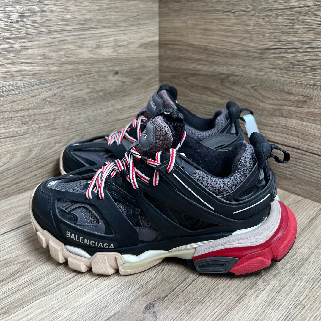 95新 Balenciaga/巴黎世家 Track 黑红老爹鞋 35码