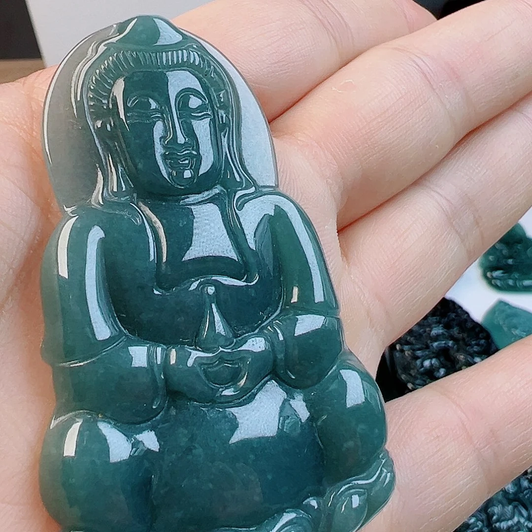 翡翠未镶嵌颈饰111