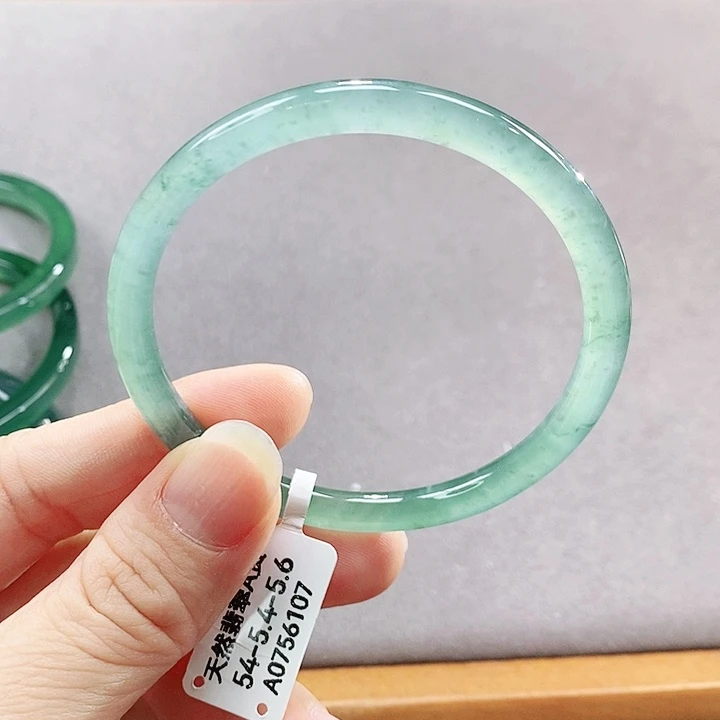 【闪购商品】未镶嵌手镯翡翠