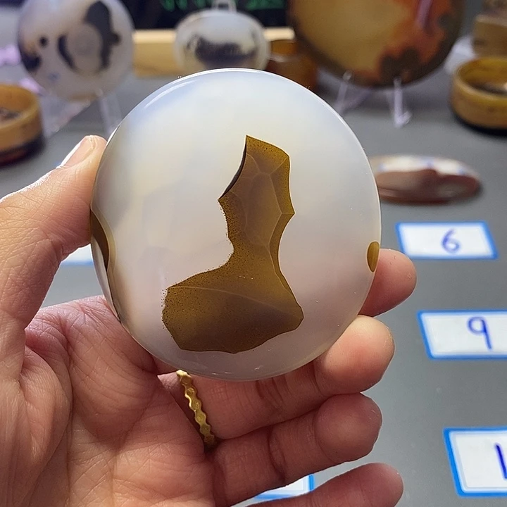 玛瑙/玉髓未镶嵌珠宝半成品168