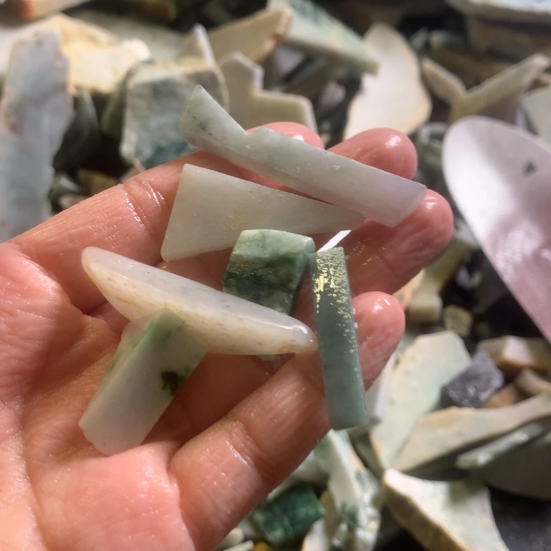 翡翠颈饰未镶嵌缅甸翡翠