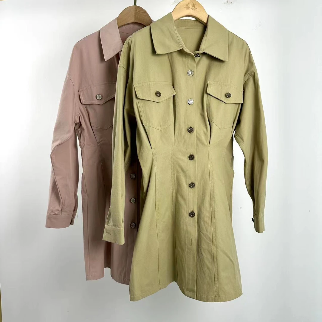 0525两色翻领风衣