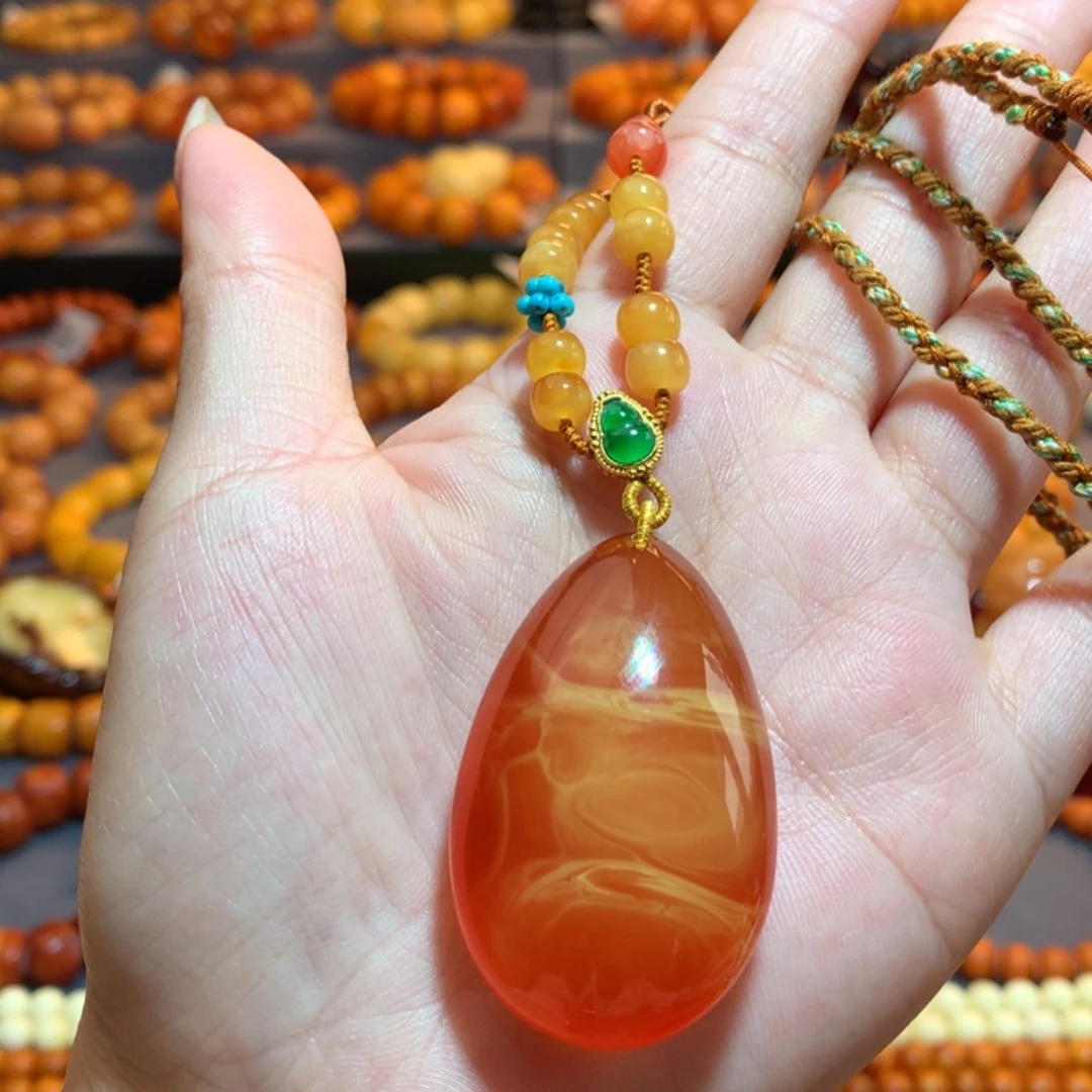 【闪购商品】蜜蜡吊坠(赠链)未镶嵌