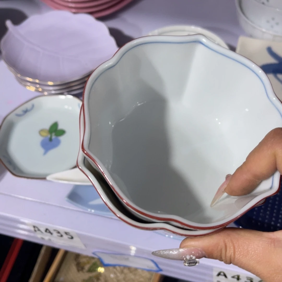 L***f你是什么情况呀啊不回了